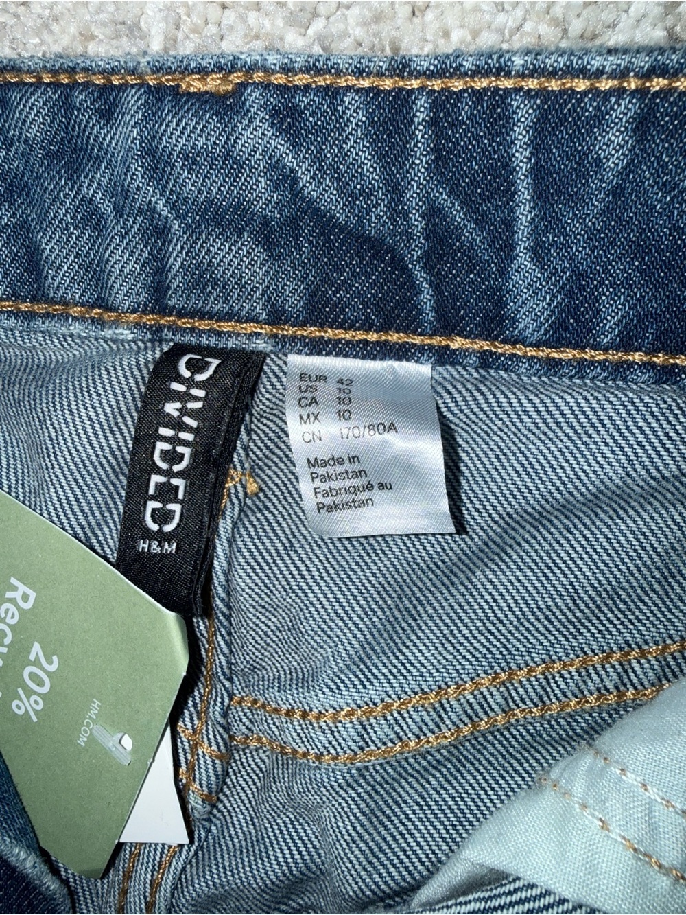 H&M High-Waist Rolled Hem Denim Shorts - Blue - Picture 4 of 5